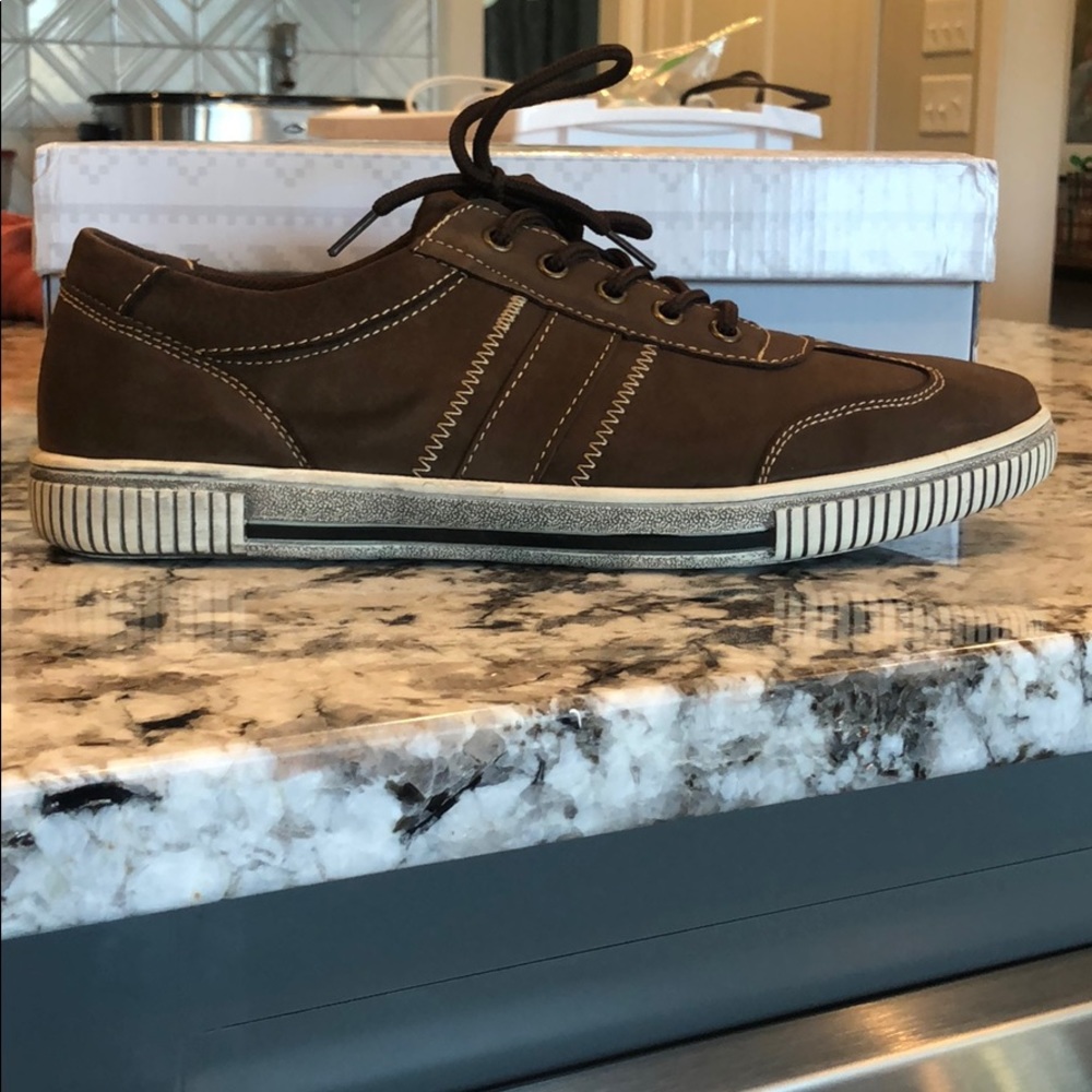 Mukluks men’s shoes